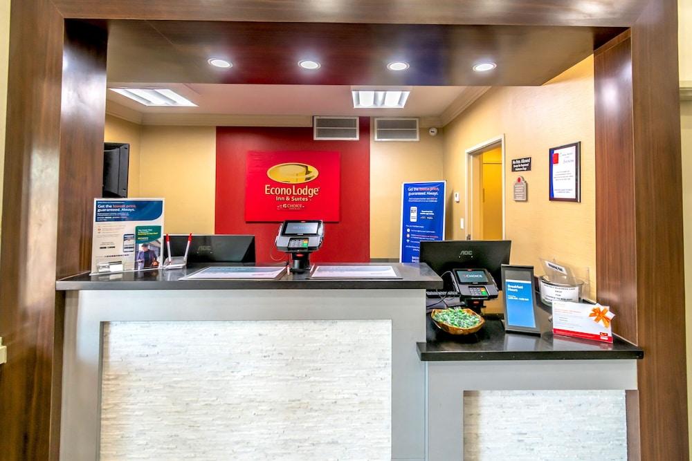 Econo Lodge Inn & Suites East Houston I-10 Buitenkant foto