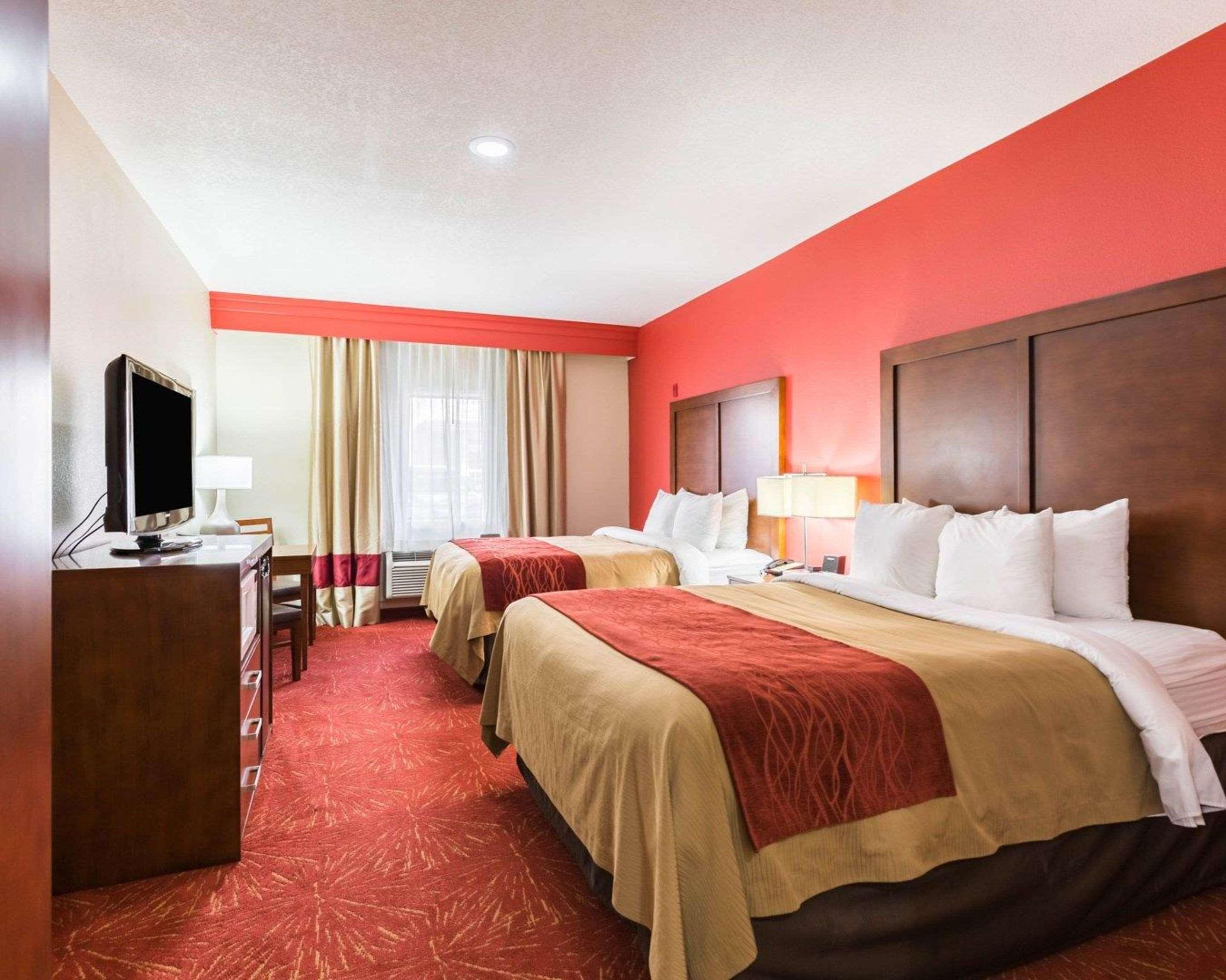 Econo Lodge Inn & Suites East Houston I-10 Buitenkant foto